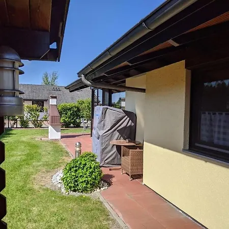 Eul J 4 Comfortable Nyaraló *